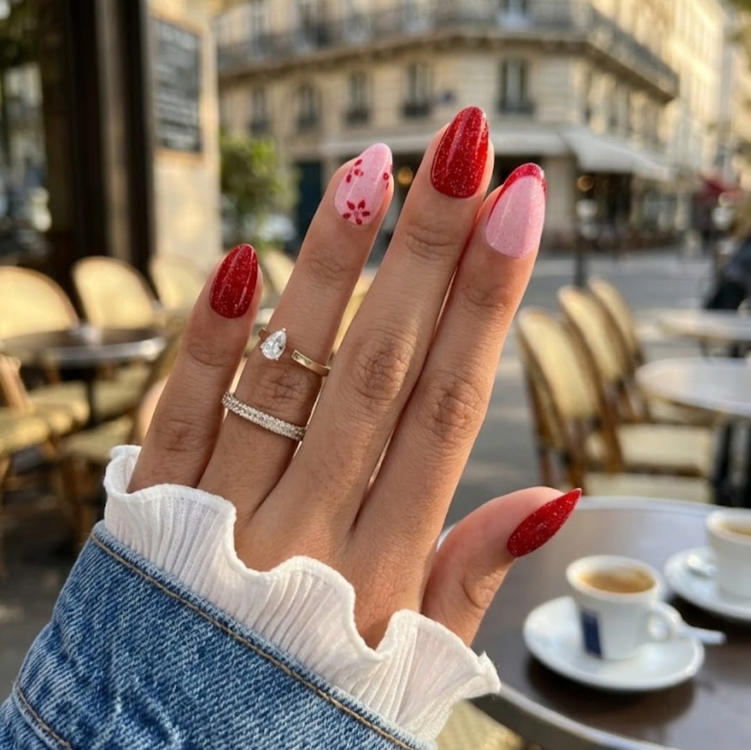 image Press-On Nails "Candy Red Foliage" – Forme Rond XS Tany Mena