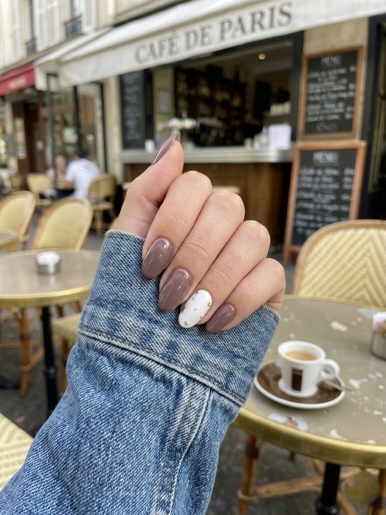 image Press-On Nails "Golden Nudy" – Forme Carré Xs Tany Mena